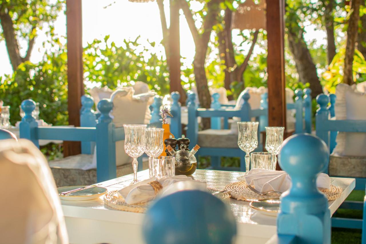 Malahini Kuda Bandos Resort Hulhumale Bagian luar foto Restaurant