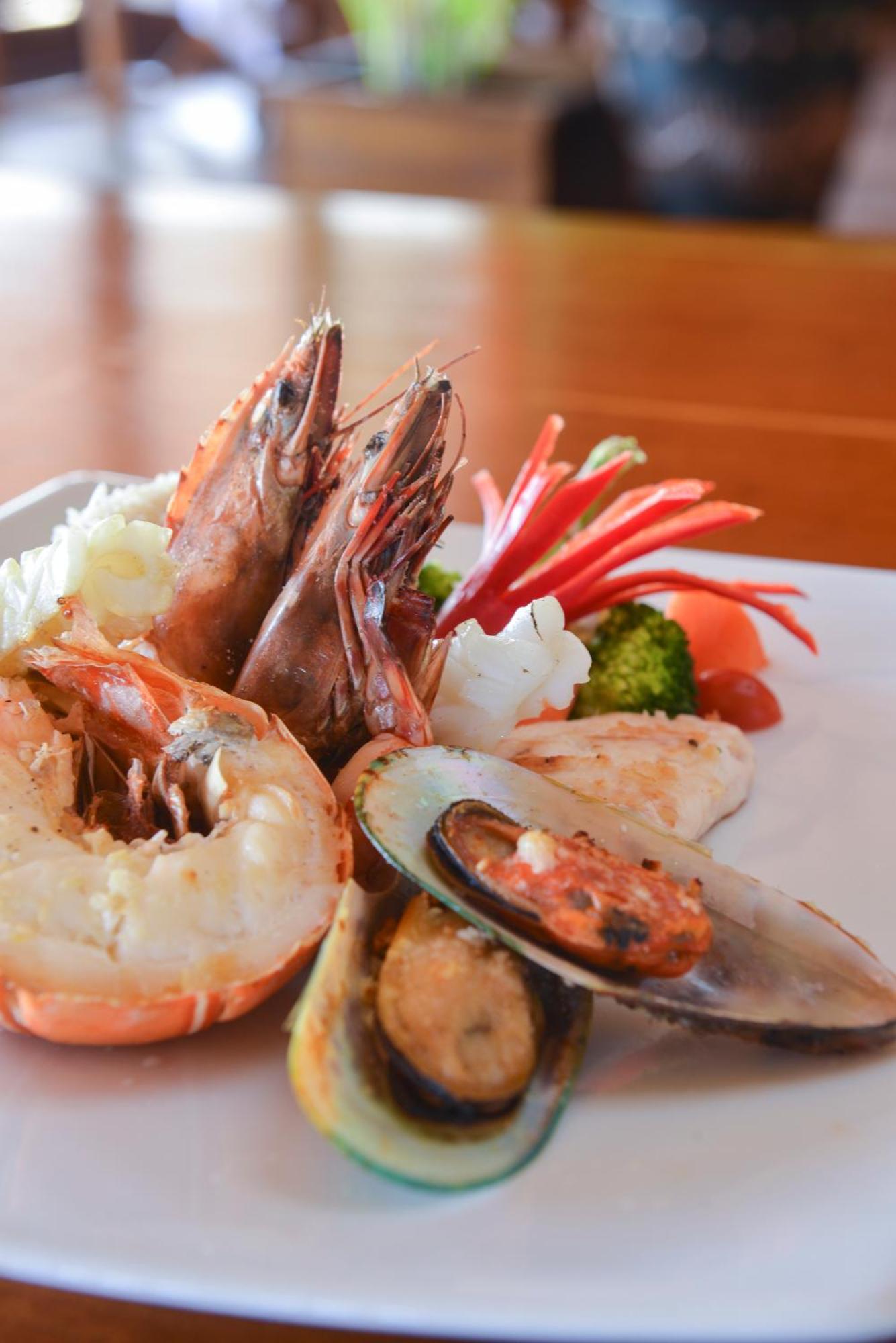 Malahini Kuda Bandos Resort Hulhumale Bagian luar foto Seafood